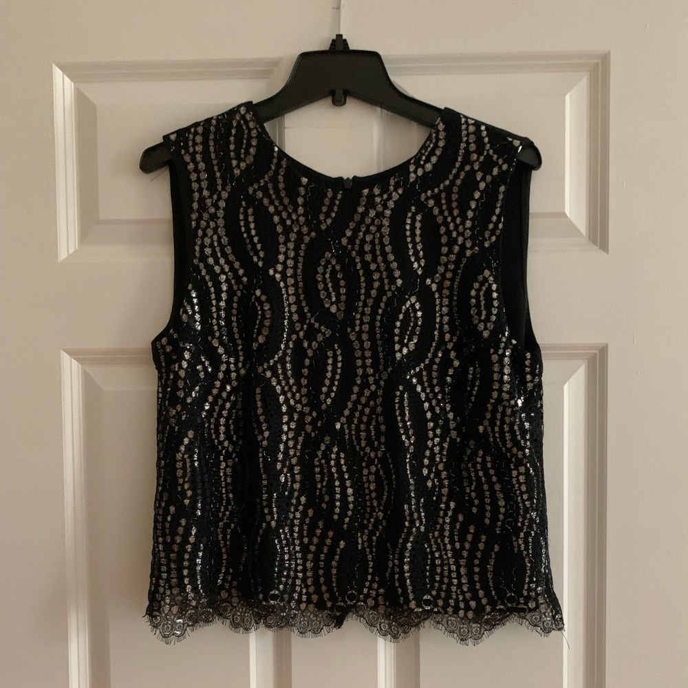 Eight Sixty slightly cropped blouse